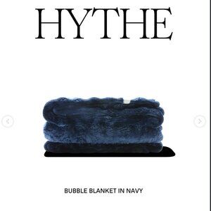 HYTHE Bubble Blanket 50” x 60” Navy New in Packaging